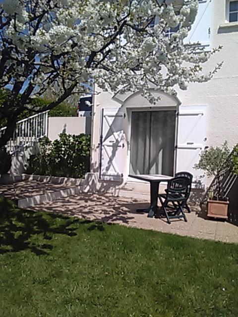 Maison d'hôtes Fortin Anita et Guy - Chambre Double Avec Vue Sur Le Jardin