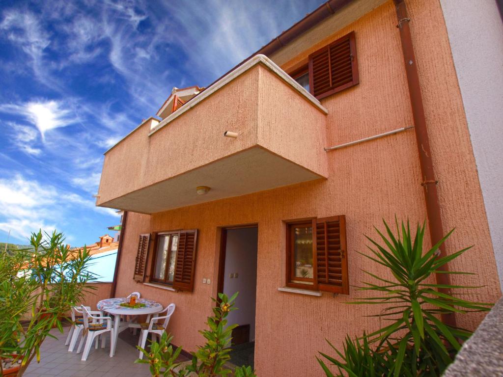 House 1058, Pula (updated prices 2024)