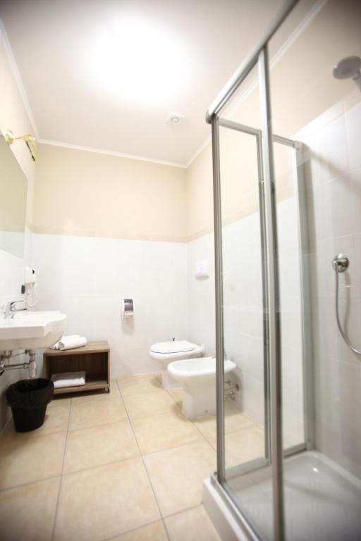 Koupelna v ubytování Valtidone Hotel