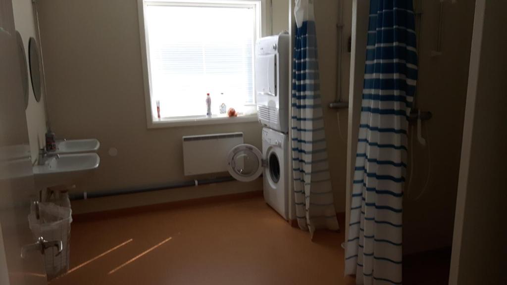 Koupelna v ubytování Täljebo Vandrarhem, Sundsbrovägen 1, Söderhamn