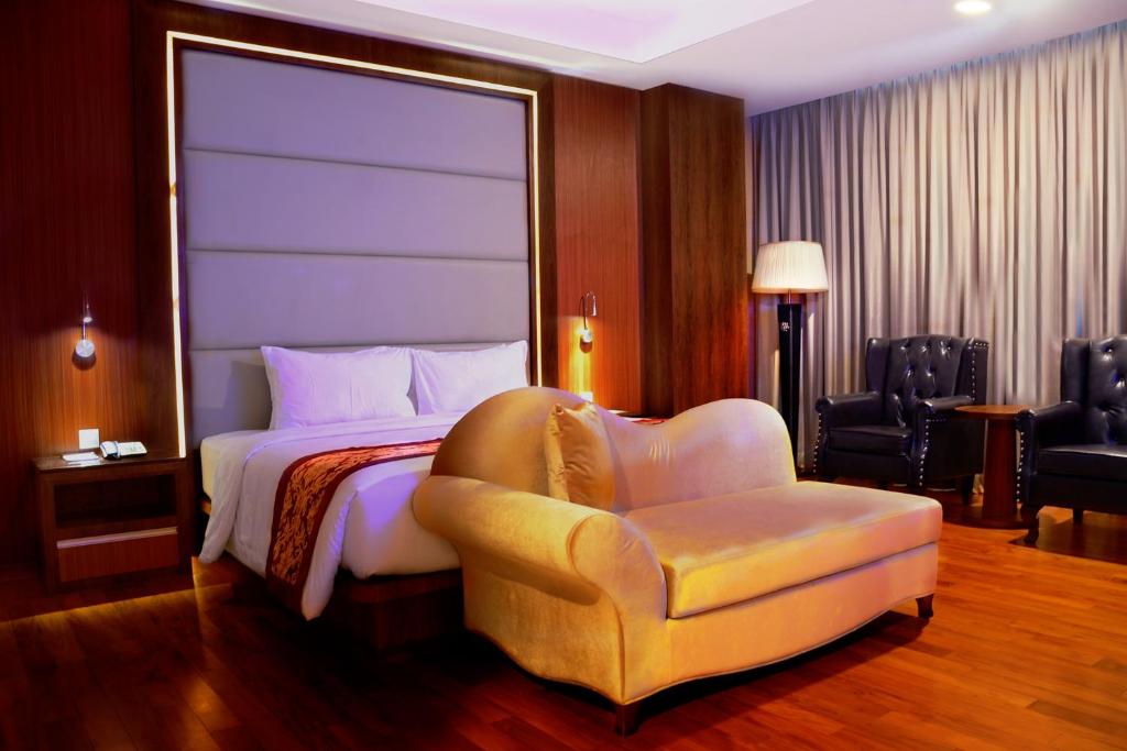 Posezení v ubytování Nagoya Hill Hotel Batam