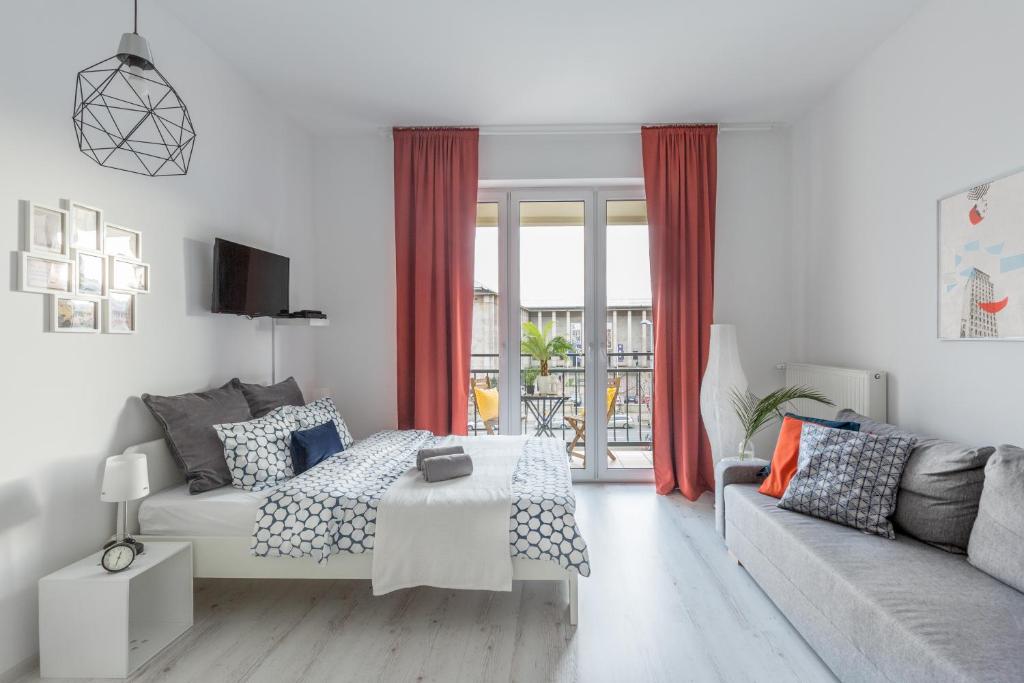 Palm Aparts Warsaw - Studio With Balcony