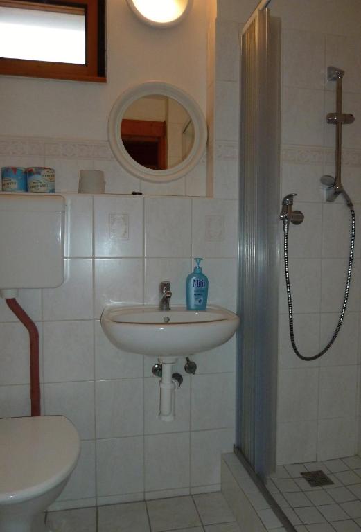 Koupelna v ubytování Pod Sněžníkem