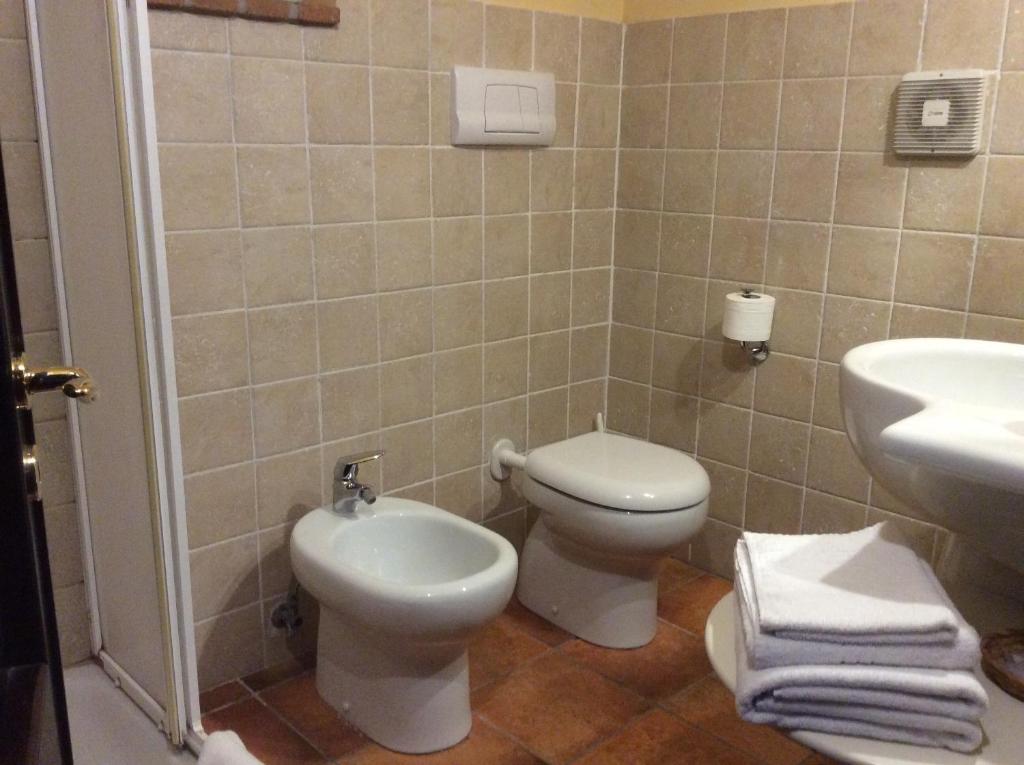 Łazienka w obiekcie B&B MontAlbano