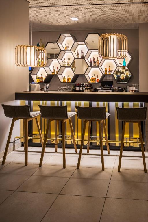 Capri by Fraser Berlin - Resim 31