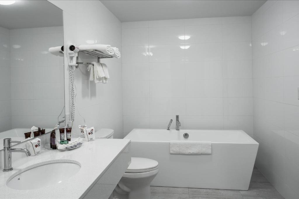 Hotel Bromont photo