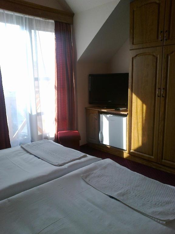 Györgyey Kastély Panzió és Étterem - Quintuple Room