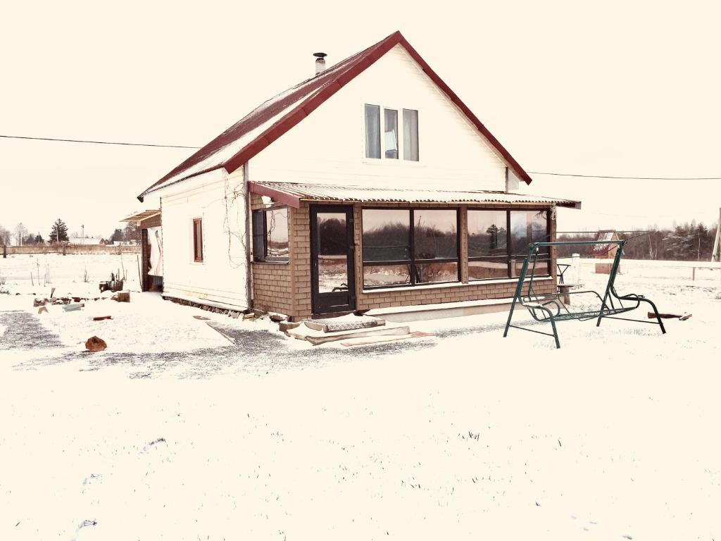 Otdyh u ozera - Housity