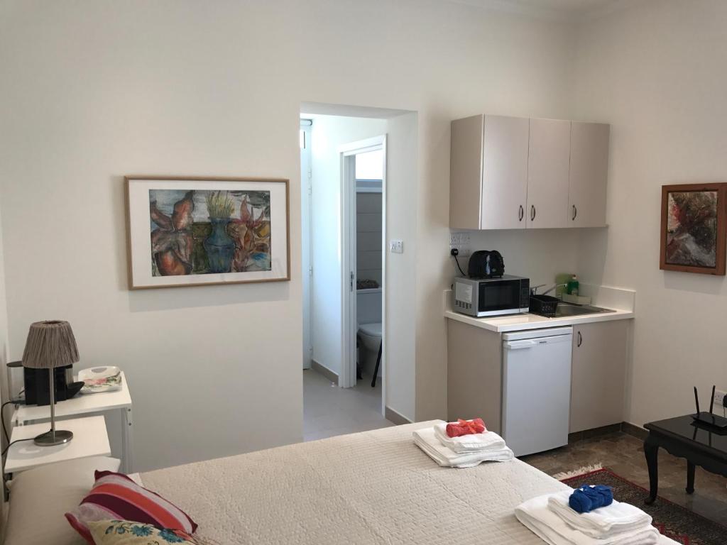Kuchyň nebo kuchyňský kout v ubytování Avgi's Home