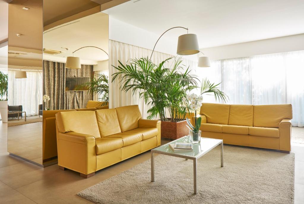 Posezení v ubytování Hotel Fonzari