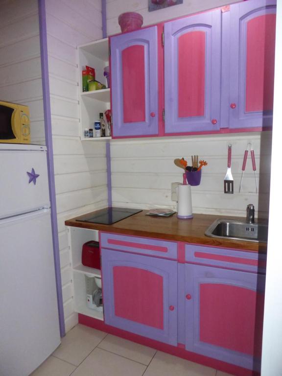 Kuchyň nebo kuchyňský kout v ubytování Coco Bungalows