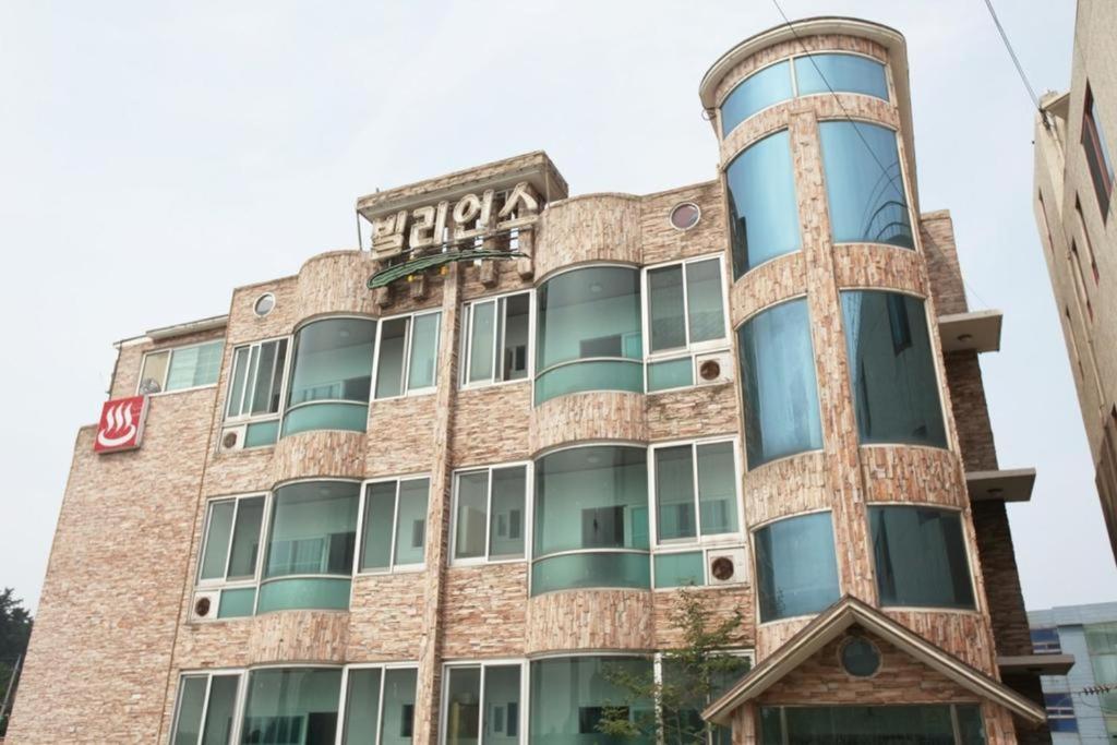 Budova, kde se motel nachází