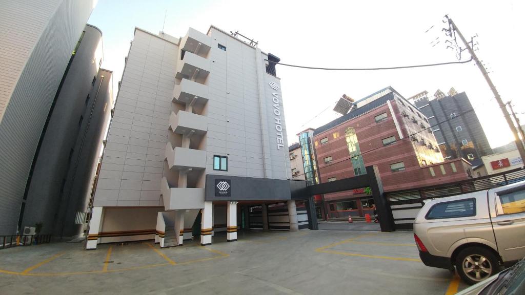 Budova, kde se hotel nachází