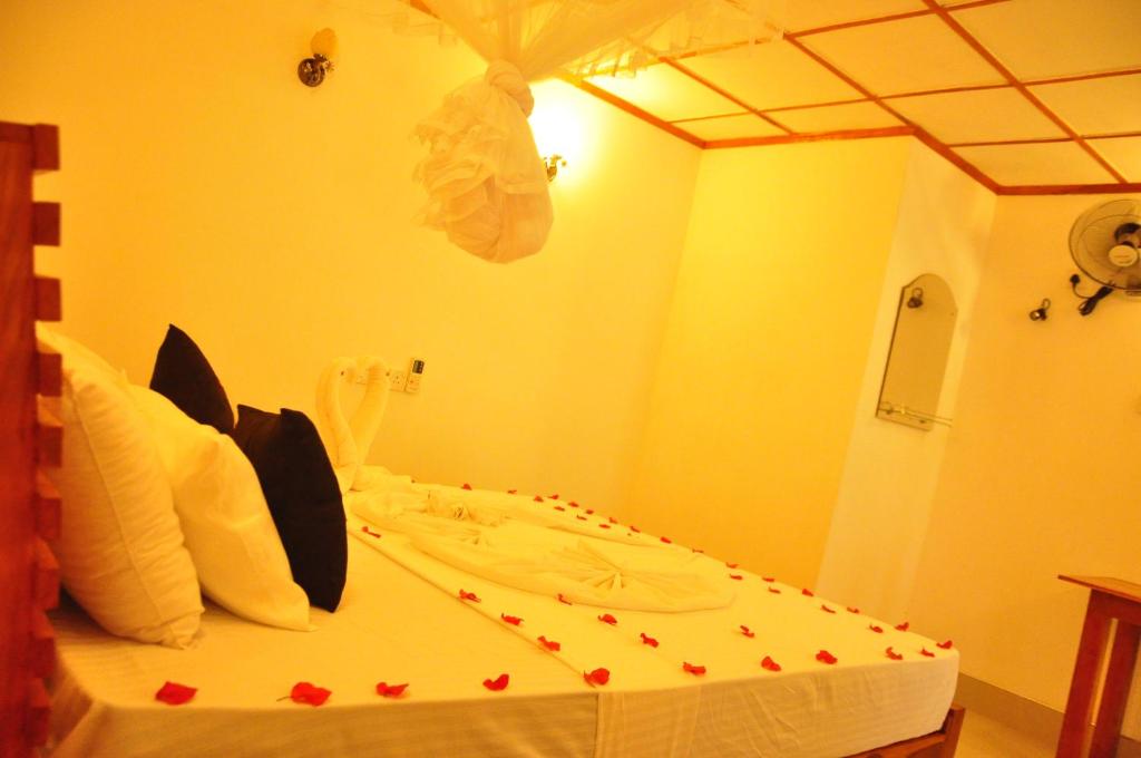 Rock Lake Home Stay - 10