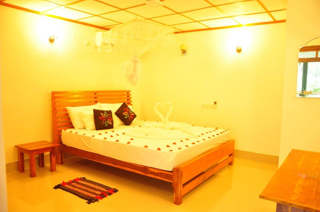 Rock Lake Home Stay - 4