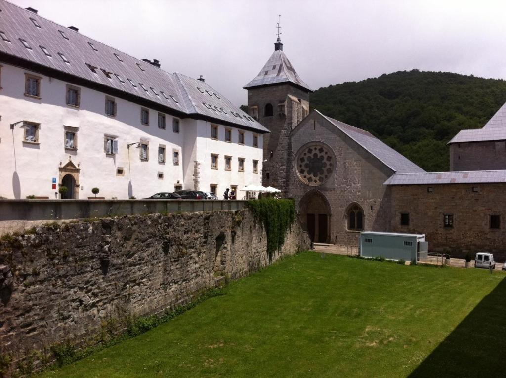 reservar en Hotel Roncesvalles