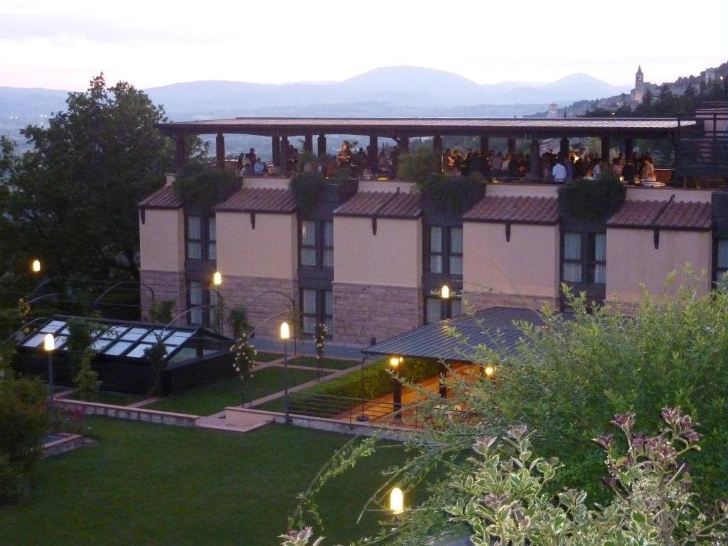 BV Grand Hotel Assisi - Resim 34