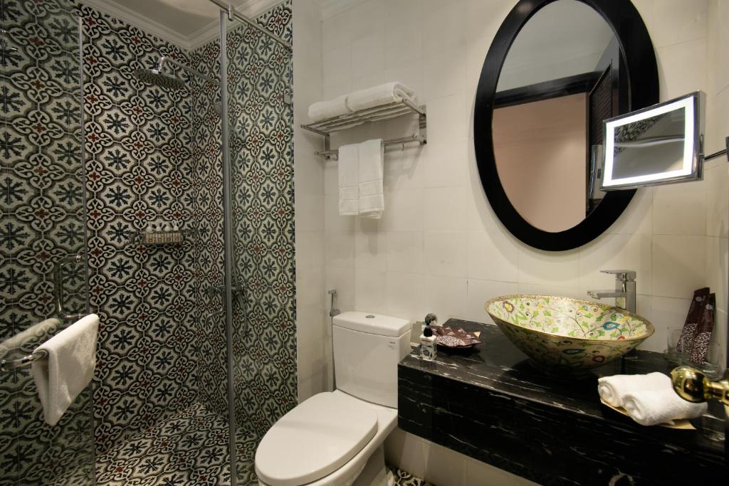 Hanoi Center Silk Premium Hotel & Spa & Travel - 4