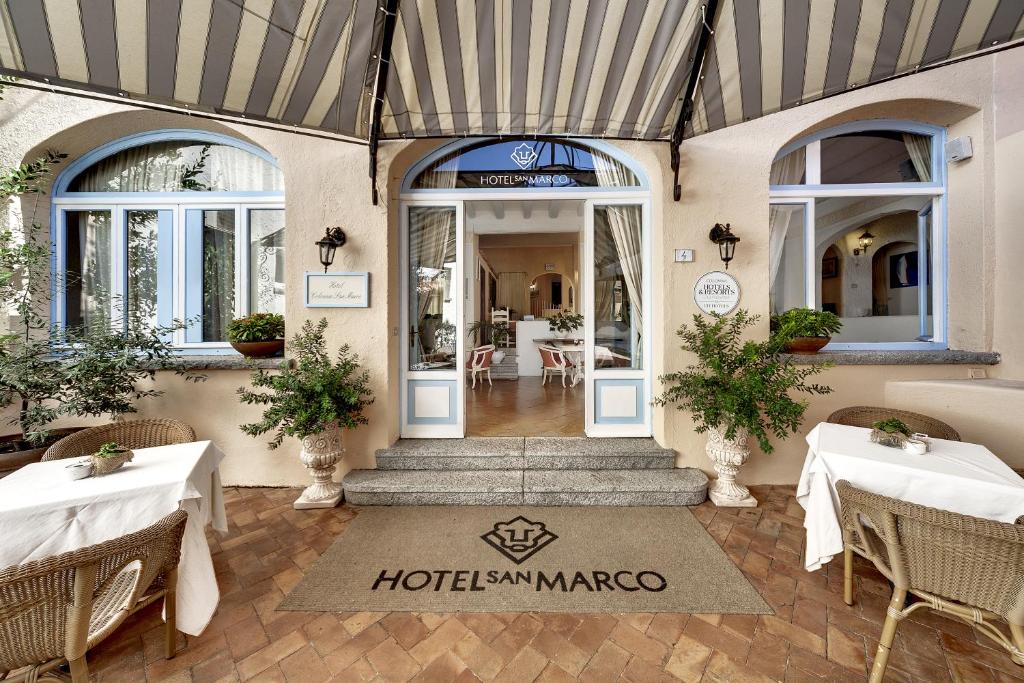 Restaurace v ubytování Hotel Colonna San Marco