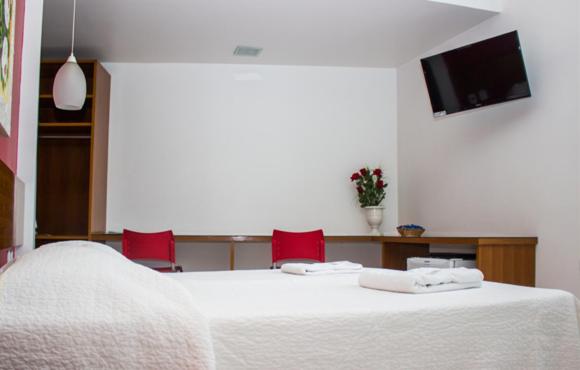  Hotel Eliana