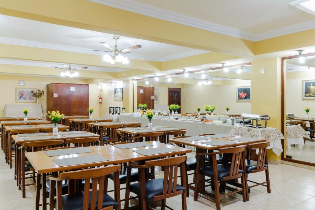  Hotel Acacia