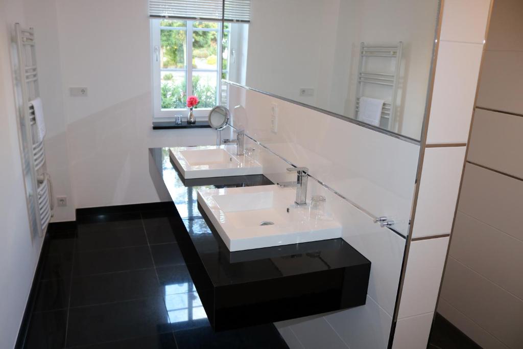 Koupelna v ubytování Kurhaus Design Boutique Hotel
