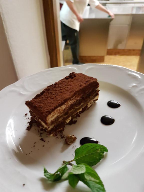 Jídlo v hotelu nebo okolí