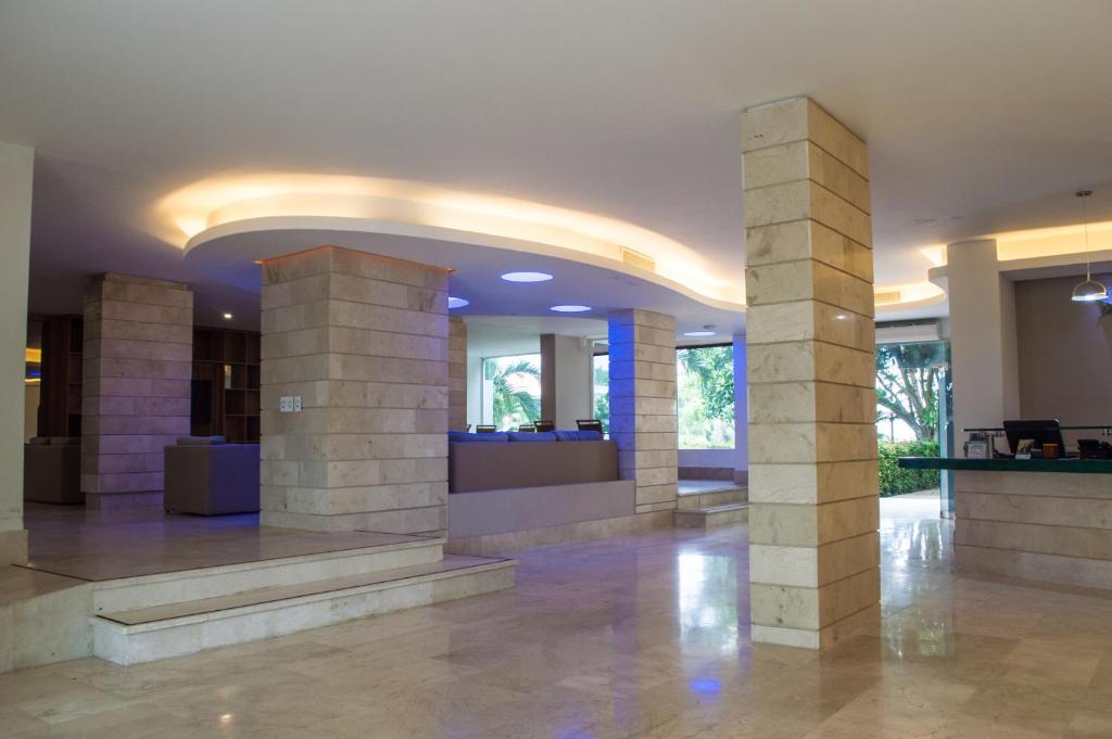 Vstupní hala nebo recepce v ubytování GHL Relax Hotel Costa Azul