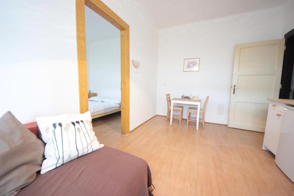 Gallery Apartment - One-Bedroom Apartment