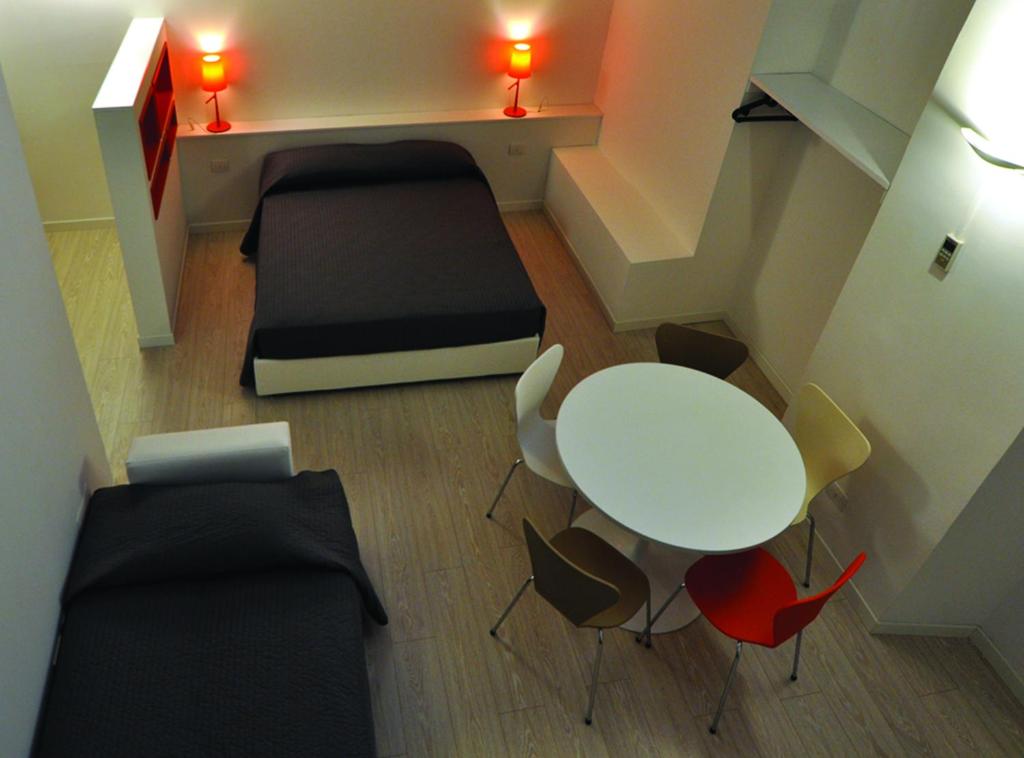 BB Hotels Aparthotel Città Studi - Resim 19