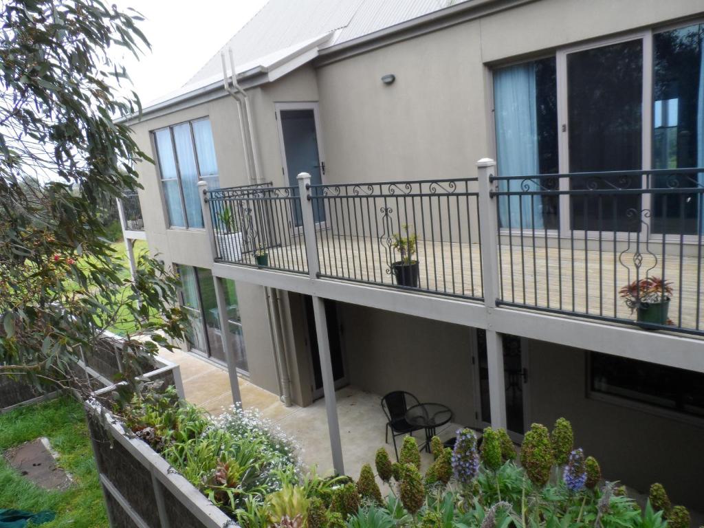 Balcone o terrazza di Swan Lake Guest House