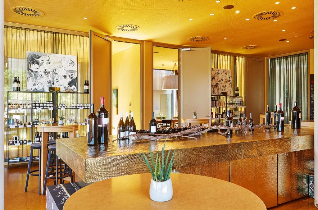 Reštaurácia alebo iné gastronomické zariadenie v ubytovaní LOISIUM Wine & Spa Hotel Südsteiermark