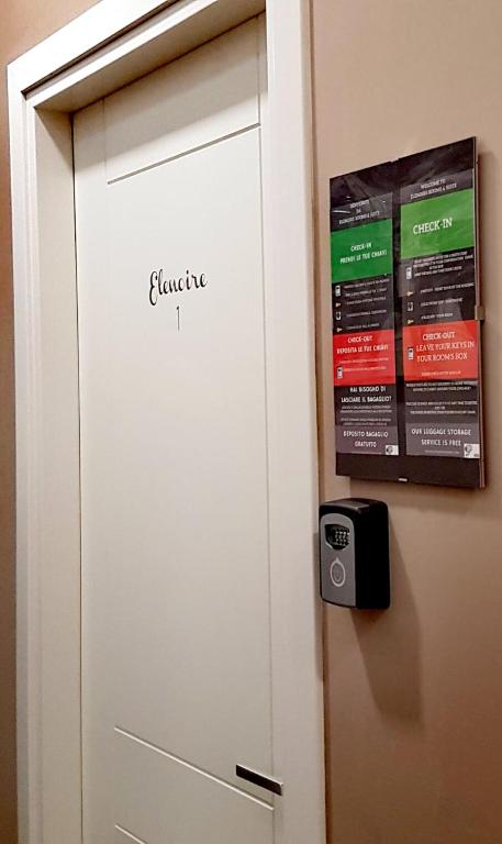 Zdjęcie z galerii obiektu Elenoire Rooms & Suite w Rzymie