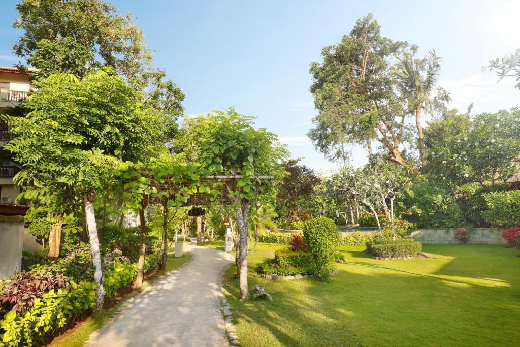 Zahrada ubytování Novotel Bali Nusa Dua