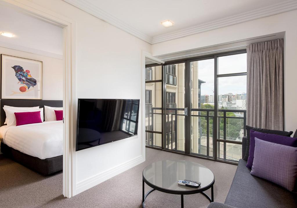 Voodi või voodid majutusasutuse Avani Metropolis Auckland Residences toas