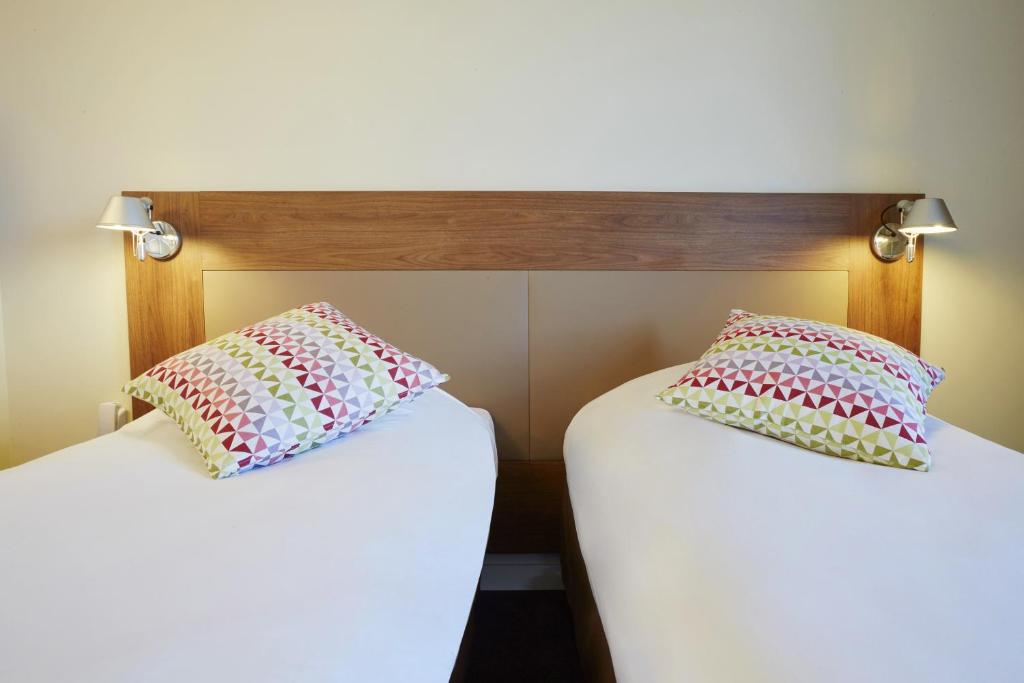 Campanile PRIME - Paris Saclay - Chambre Lits Jumeaux Standard