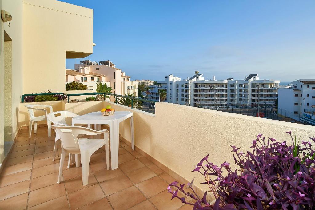 Oceanus Aparthotel - Superior One-Bedroom Apartment