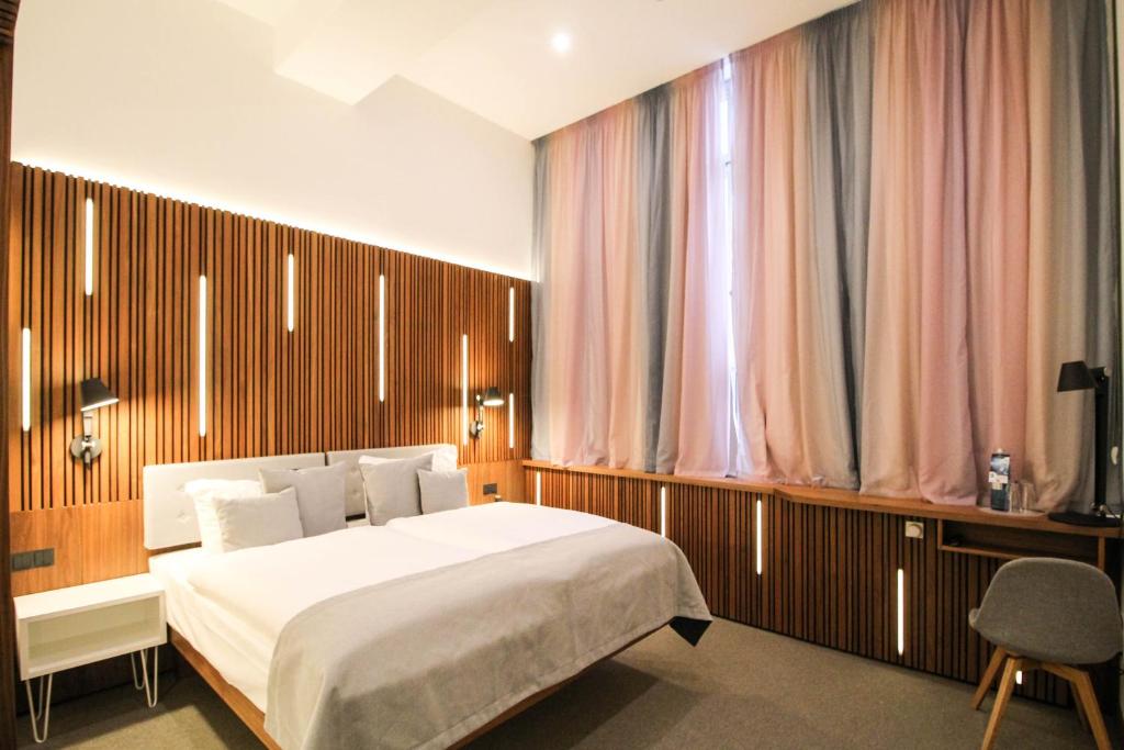 H24 Berlin Lichtenberg - Resim 28