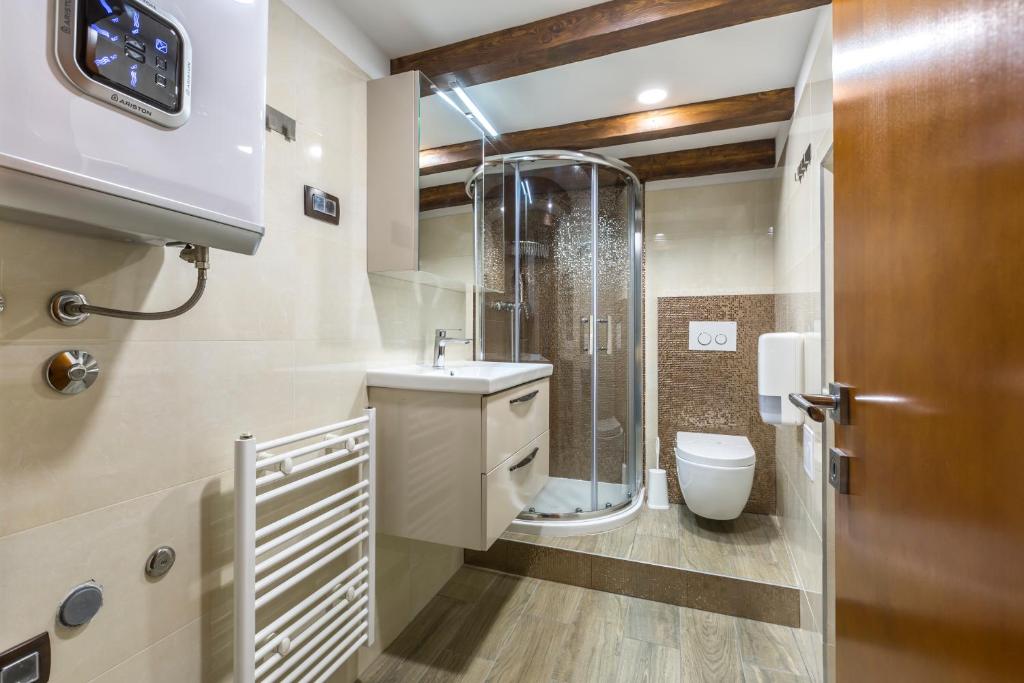 Kúpeľňa v ubytovaní Reval Luxury Stone house apartments****