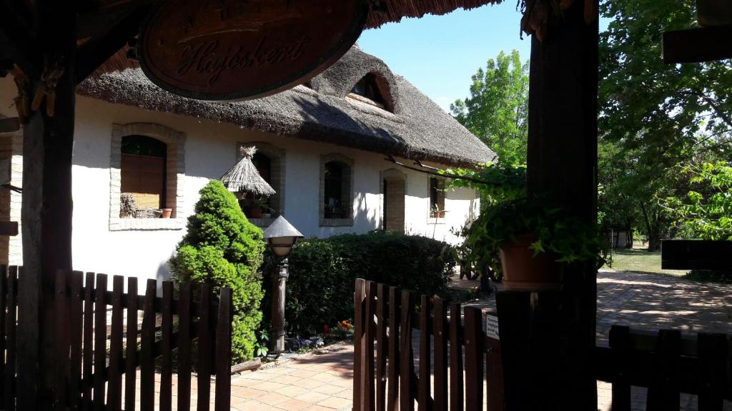 Budynek, w którym mieści się pensjonat