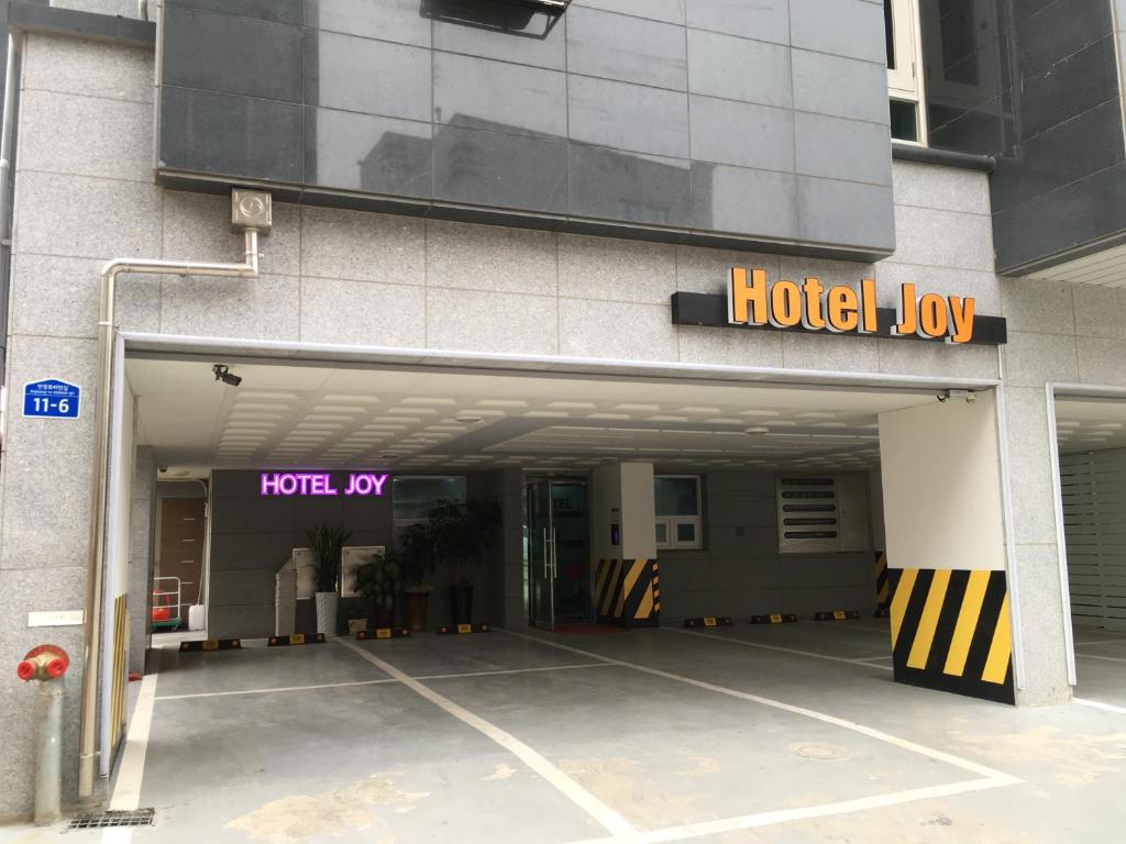 Fotografie z fotogalerie ubytování Hotel Joy near Camp Humphres v destinaci Pchjongtchek