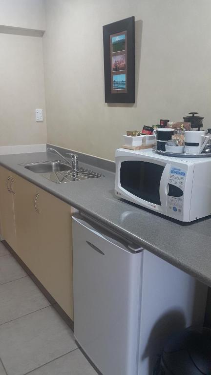 299 On Devon West - Resim 32