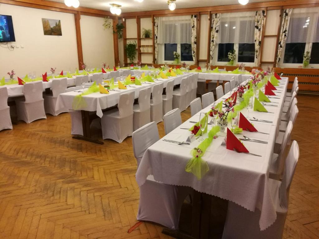 Restaurace v ubytování Hotel Rohanov