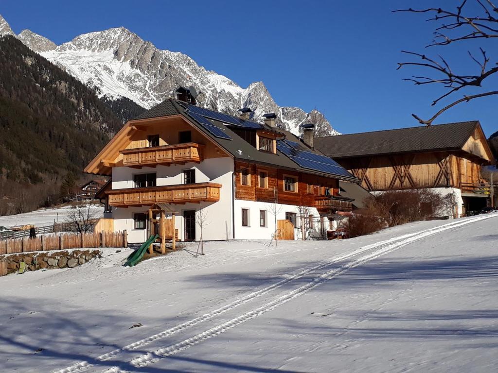 Photo de la galerie de l'établissement Unterreinischhof, à Anterselva di Mezzo