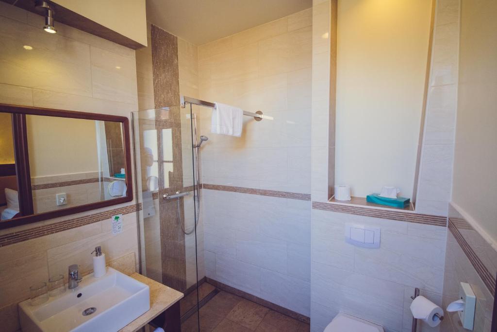 Koupelna v ubytování Hotel Arena City