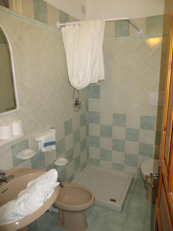 Kúpeľňa v ubytovaní Albergo Villa Mario