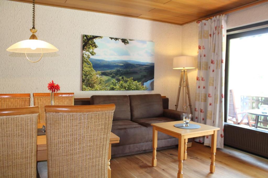 Posezení v ubytování BELVEDERE Appart & Chalet - Ihr Zuhause auf Zeit am Edersee - Ihr Geschenk die GästeCard GrimmHeimat