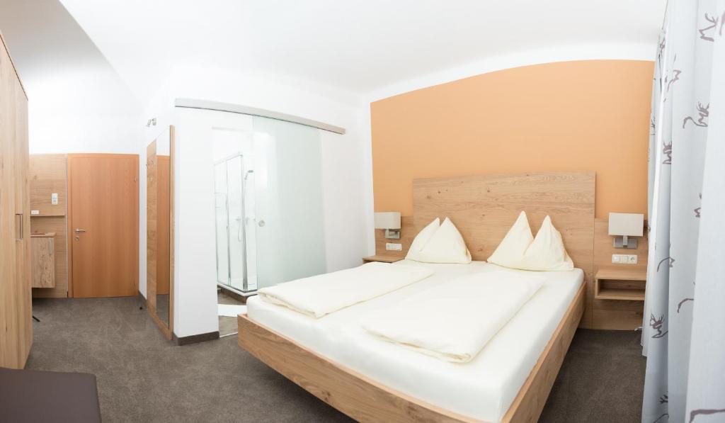 Pension Irlingerhof - Chambre Double Avec Lit Supplémentaire