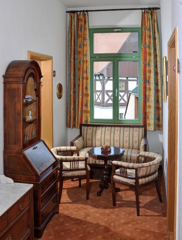 Posezení v ubytování Hotel Saigerhütte