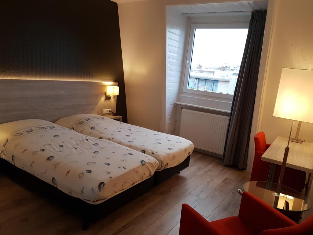 
Twin Room with Shower
